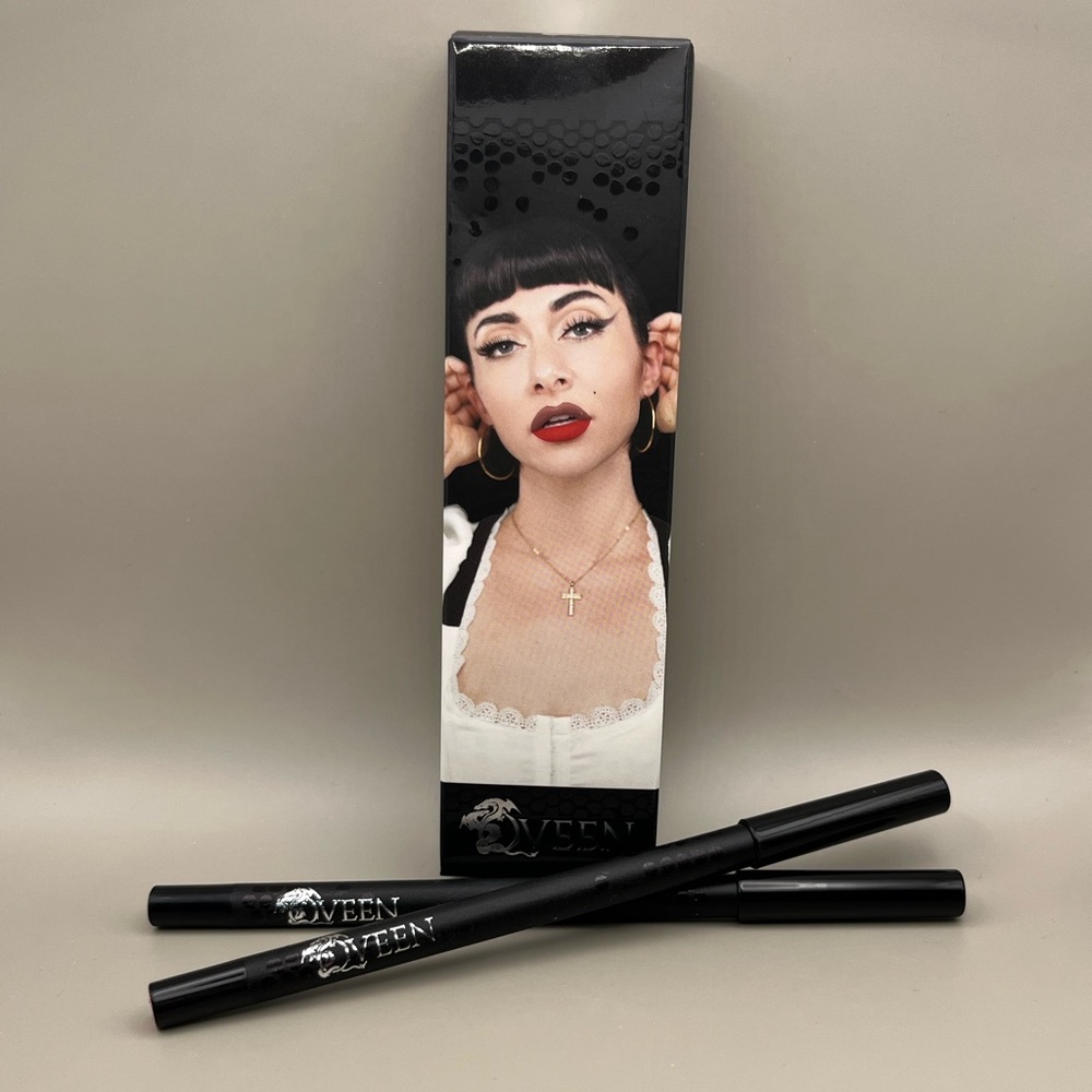 QVEEN STUDIO Partners In Crime Lip Liner Duo